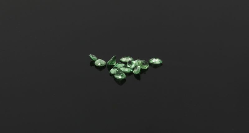 rost_single_tsavorite_004